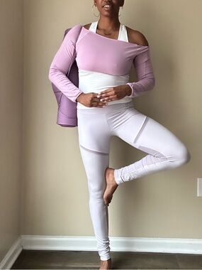 Gymshark Lilac Mesh Panel Leggings Size Medium
